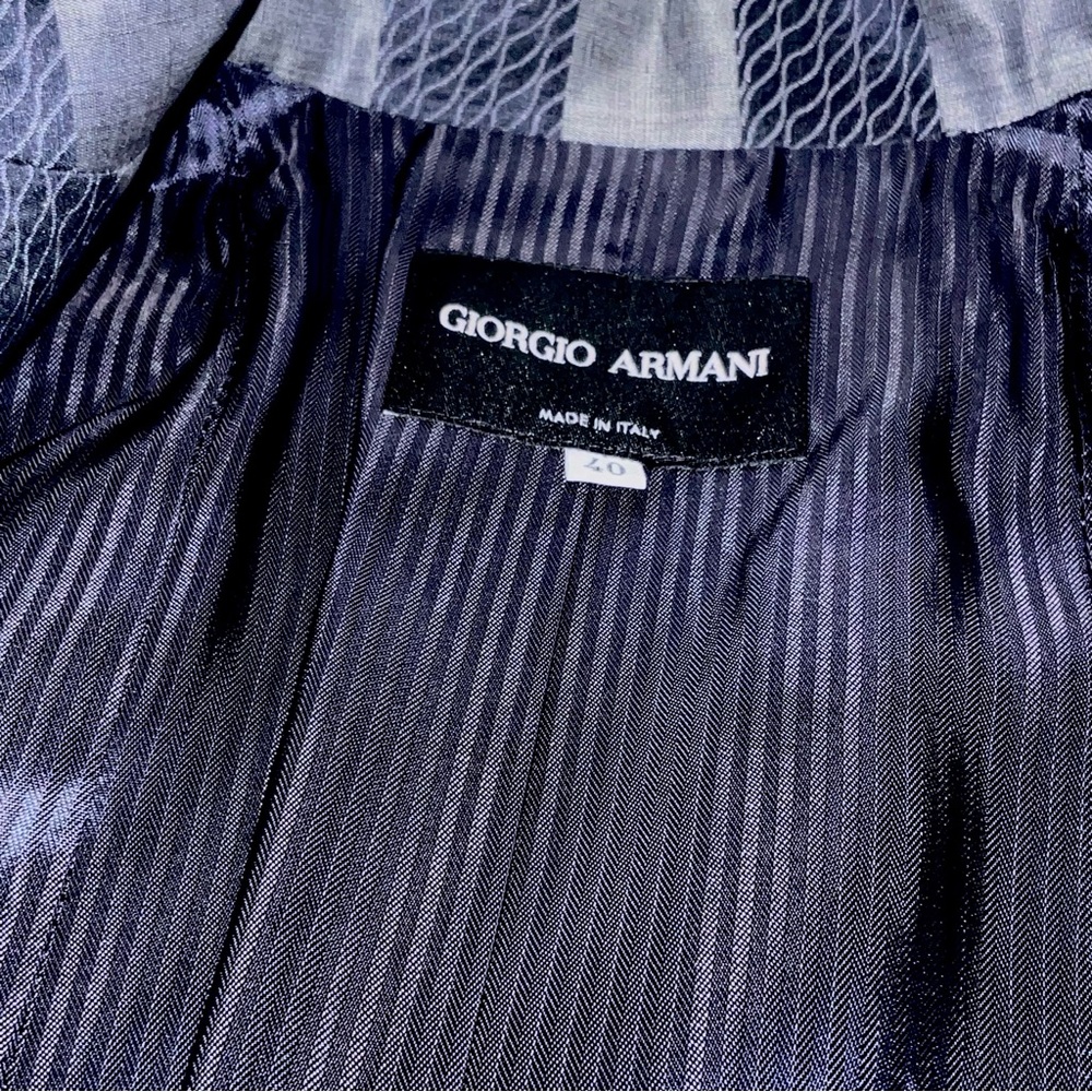 GIORGIO ARMANI BLUE / GRAY COLOR BLAZER. - Picture 7 of 9